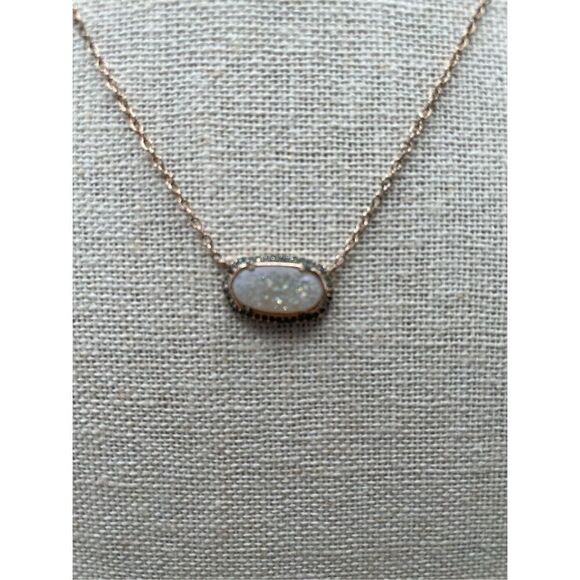 Kendra Scott Elisa Gold Pendant Necklace in Iridescent Drusy - Picture 2 of 9